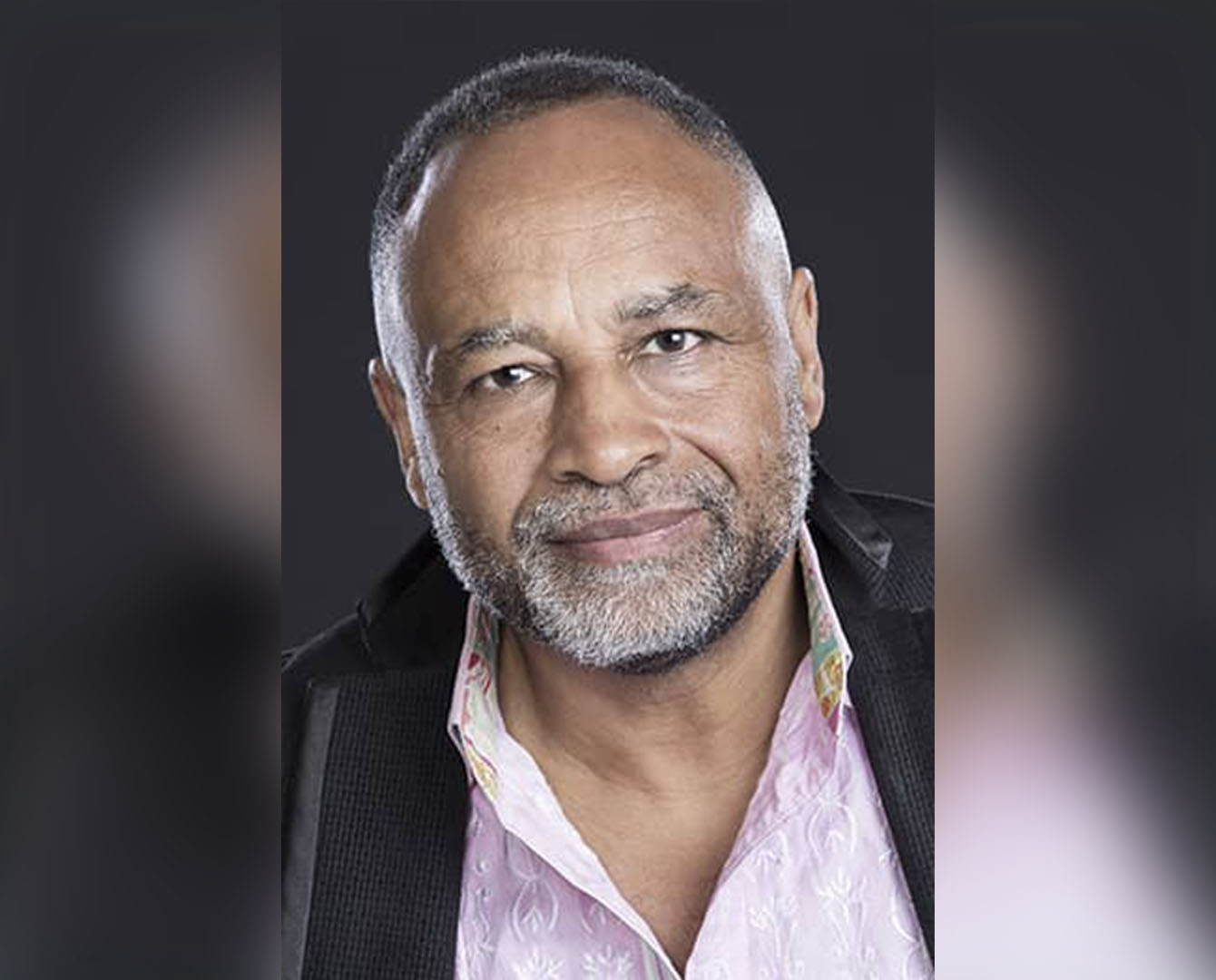 Le poète haïtien Rodney Saint-Éloi invité au festival littéraire itinérant les Petites Fugues