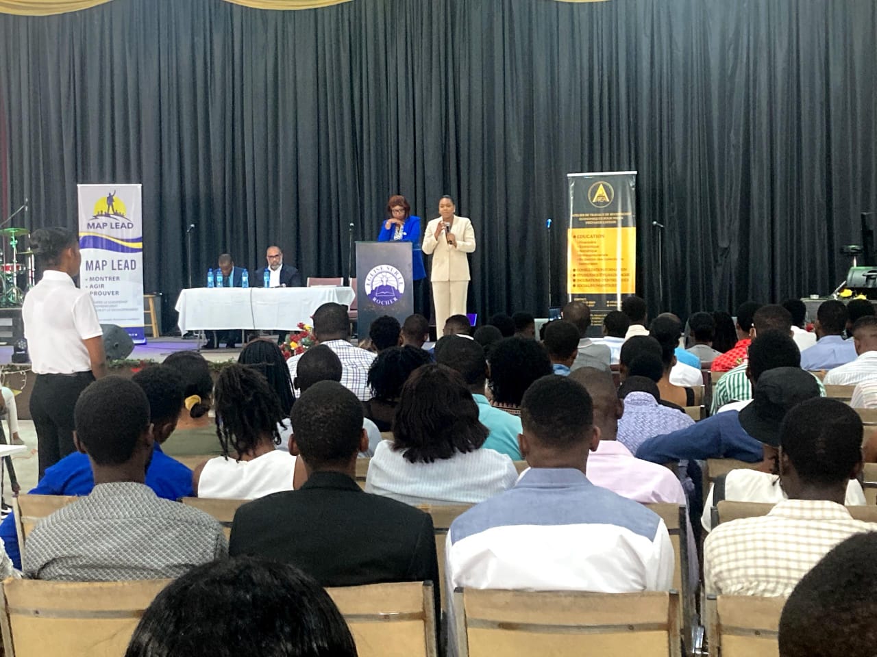 Plus de 1 000 participants à la 4e édition du sommet nation d'éducation financière