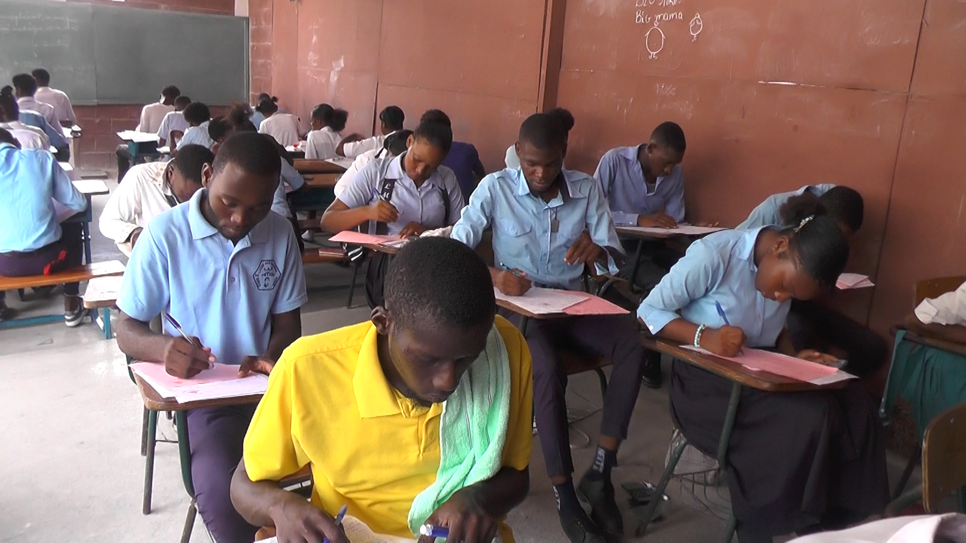 Les examens du baccalauréat se déroulent sans encombre malgré le contexte sociopolitique délétère