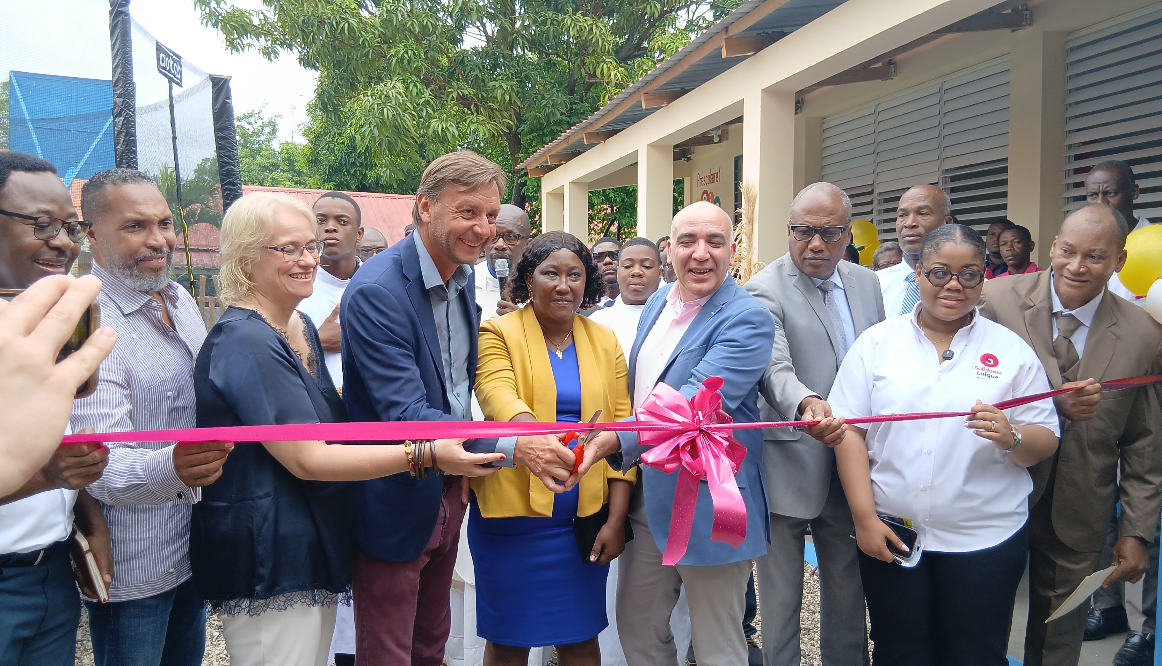 Camp-Perrin : Inauguration de l’École Nationale Bananier, reconstruite après le séisme du 14 août 2021
