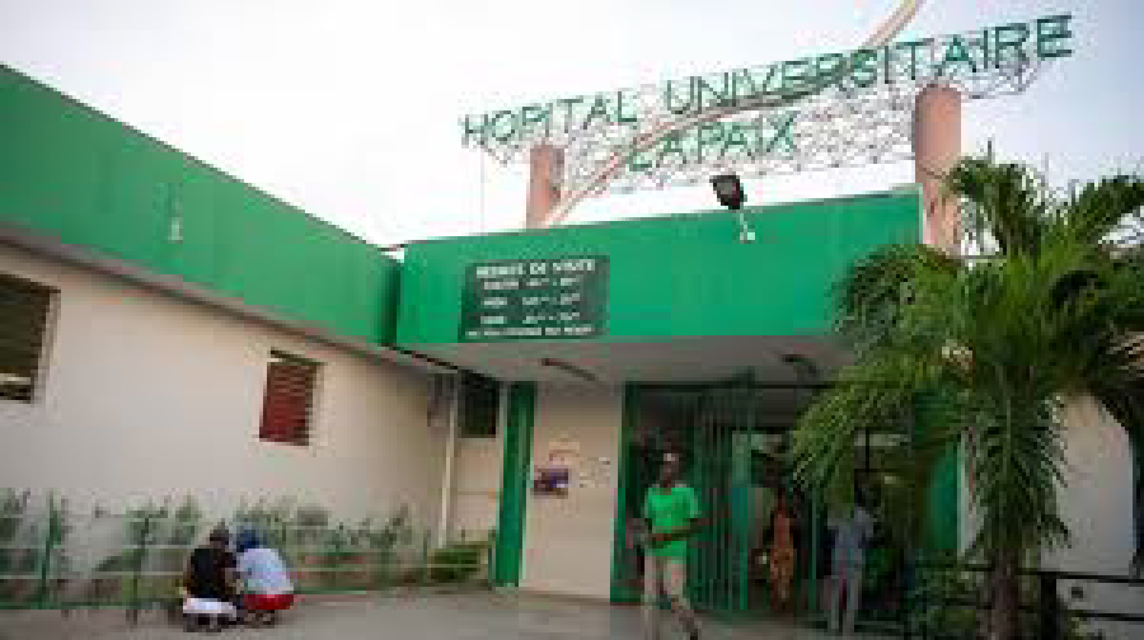 Les médecins internes de l’Hôpital universitaire de la Paix réclament neuf mois d’arriérés de salaire