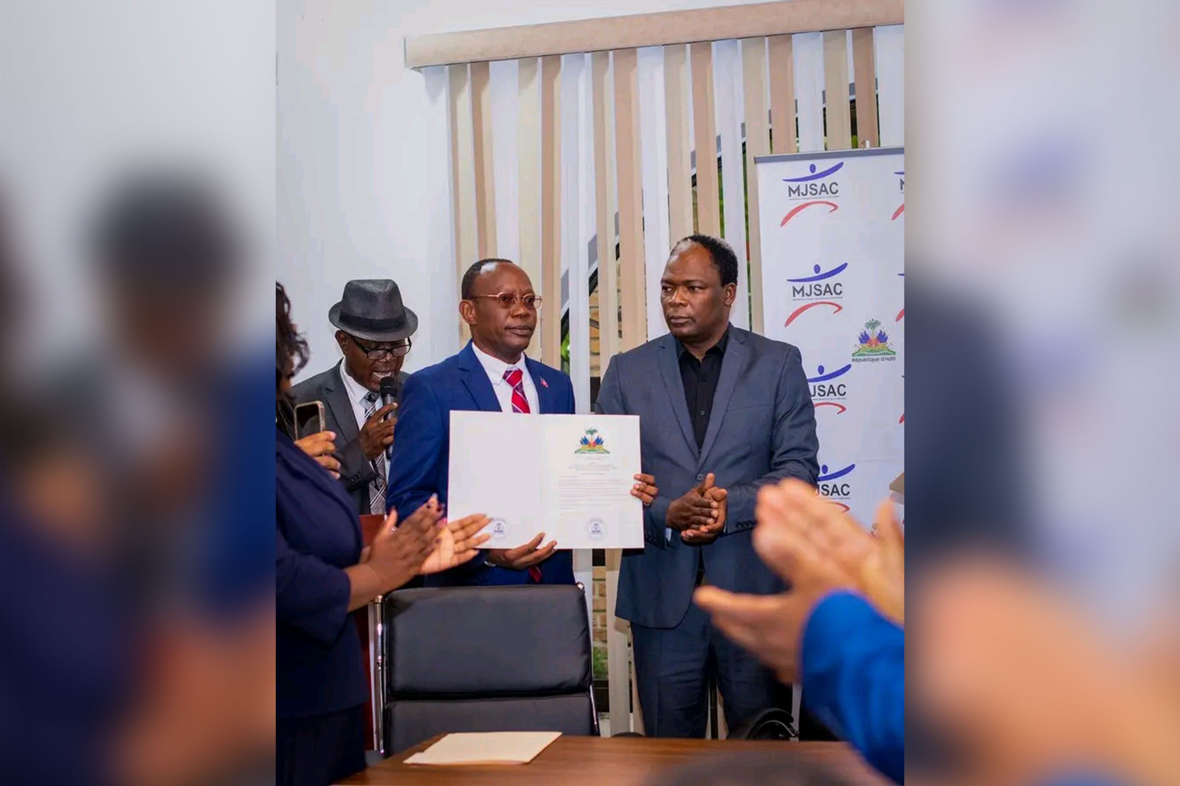 Installation de Wilfince Mombrun à la direction générale du MJSAC : le ministre Pythagore Dumas mise sur la rigueur et la vision scientifique