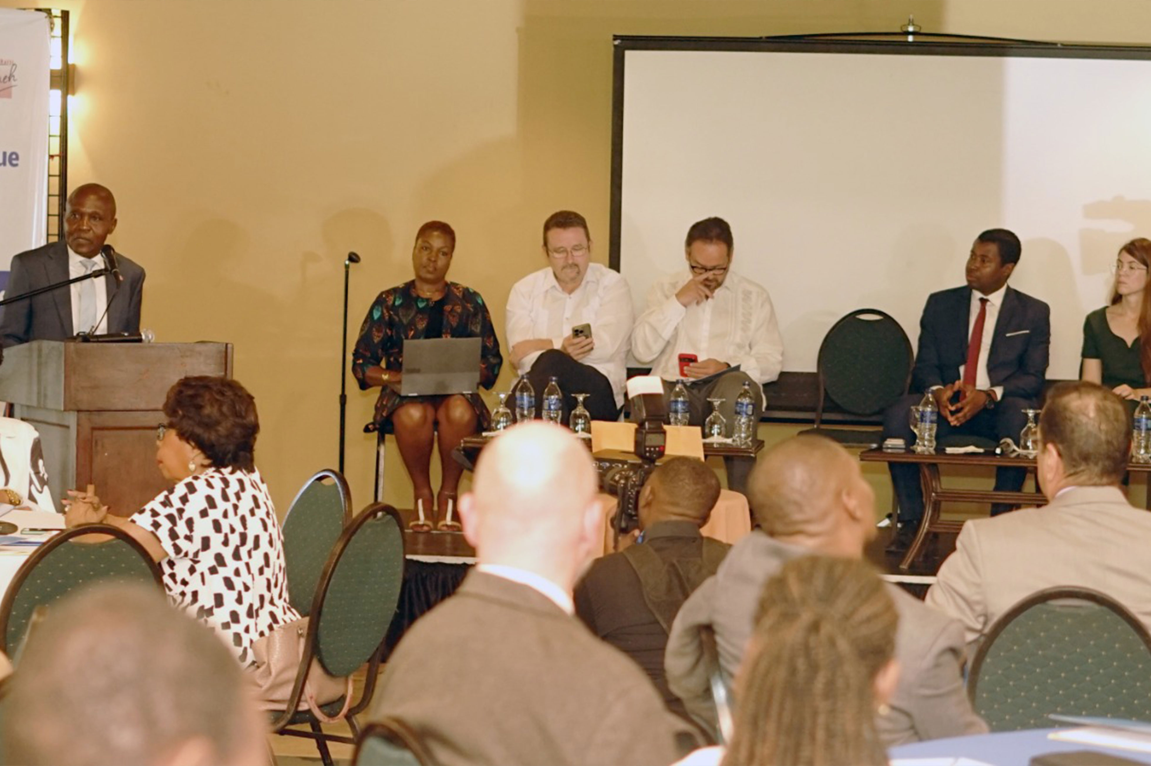 UEH–CEP : deuxième journée de la conférence internationale de la Chaire électorale sur les prochaines élections