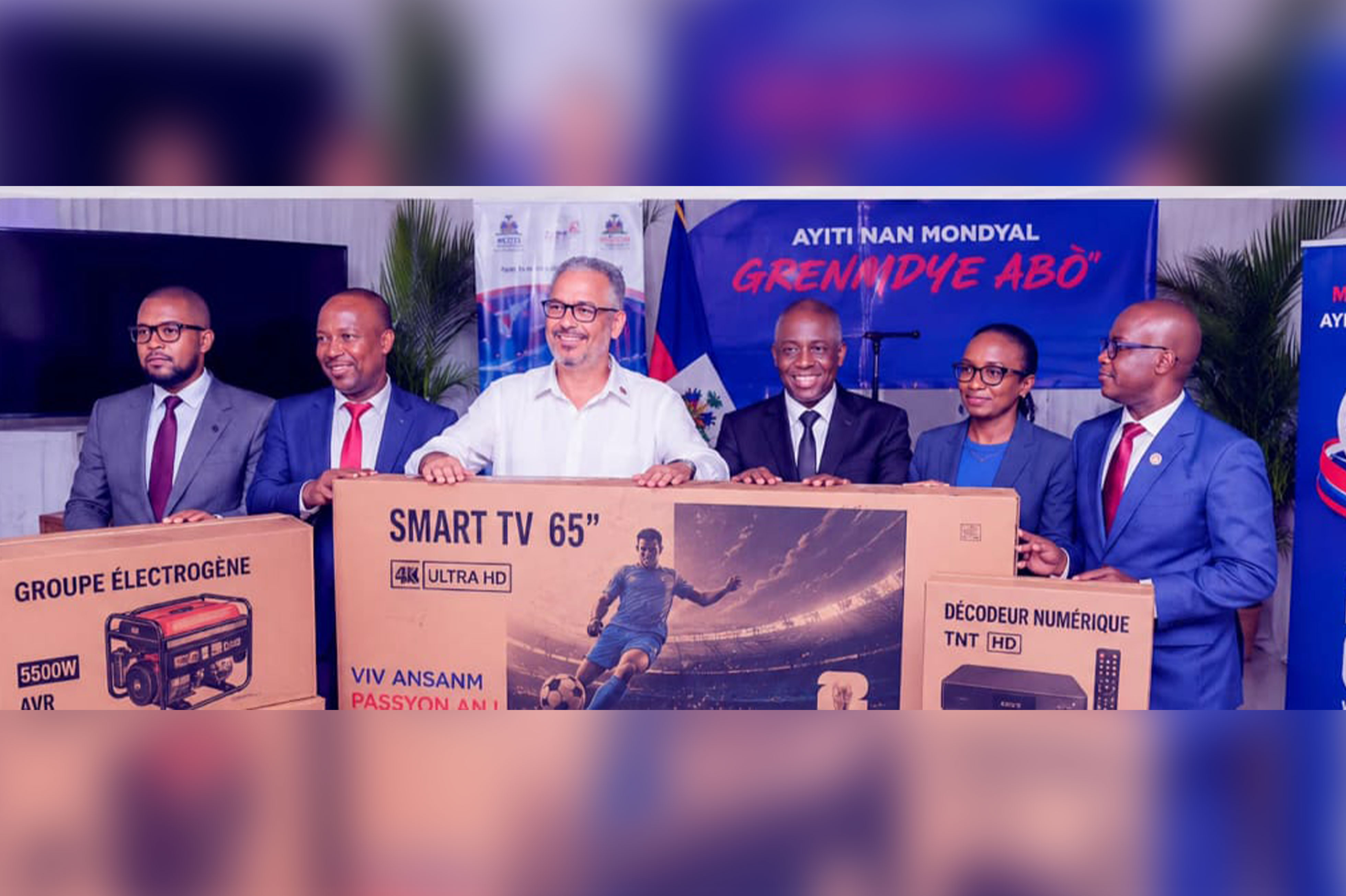 « Ayiti nan Mondyal » : le gouvernement déploie des kits audiovisuels dans les collectivités pour rapprocher la Coupe du Monde des citoyens