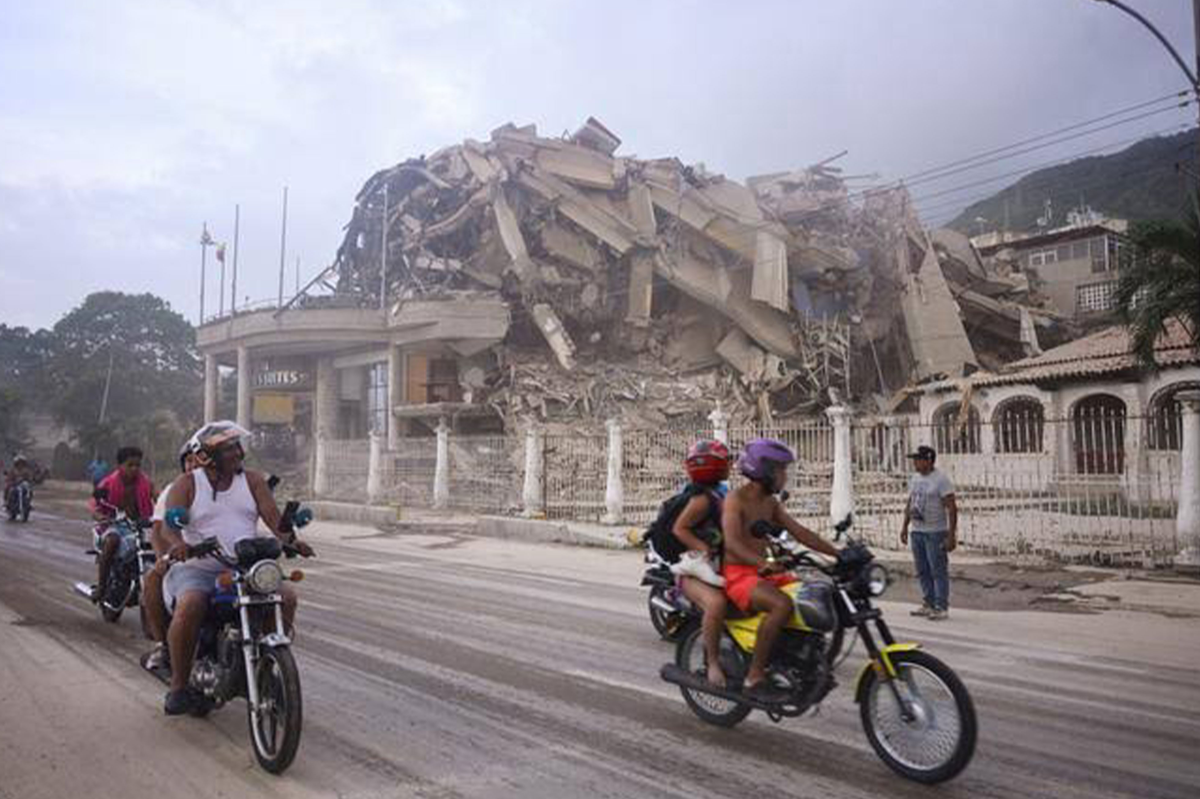 Venezuela: Les secours s’intensifient après un double  séisme  meurtrier