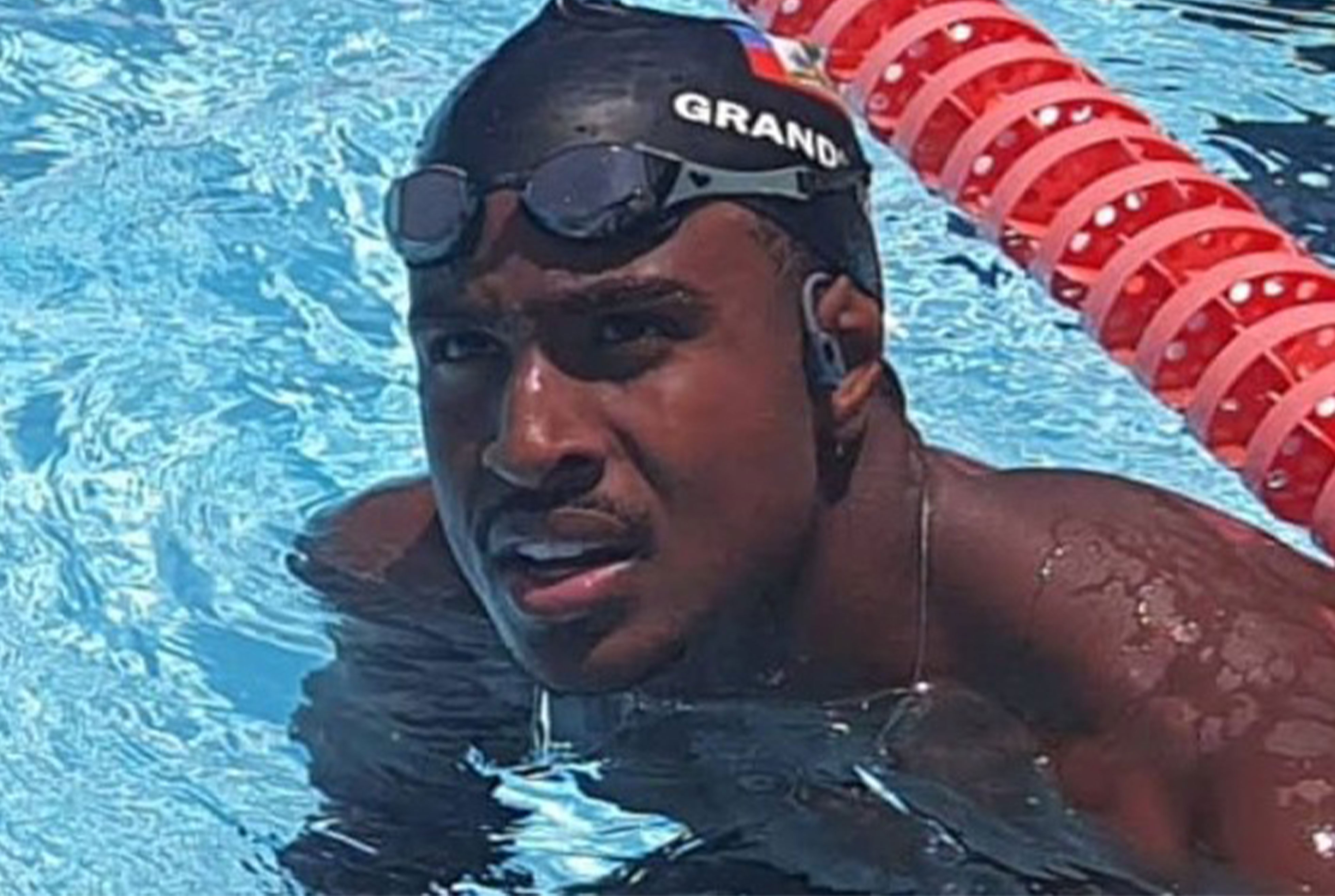 Raphaël Grand’Pierre bat son record national au 100 m nage libre