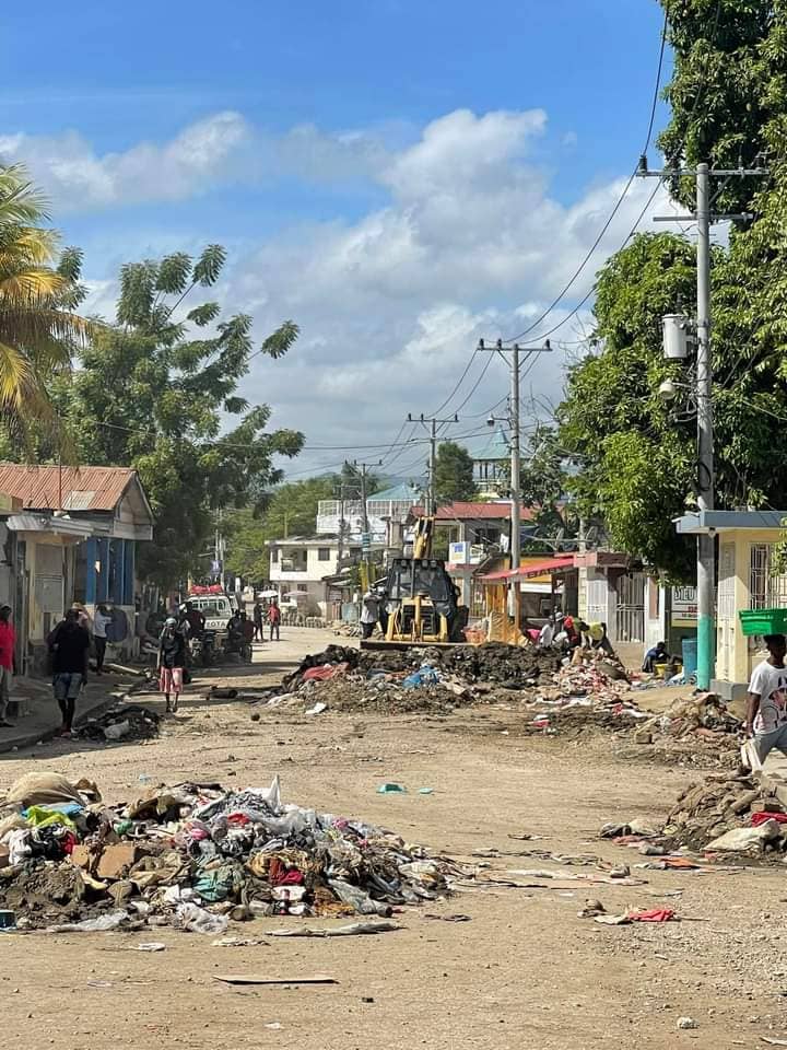 Les habitants de Léogane livrés à euxmêmes après les dernières inondations