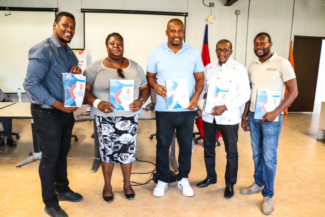 Gonaïves : remise du Cahier de revendications de l'Artibonite à l'État haïtien