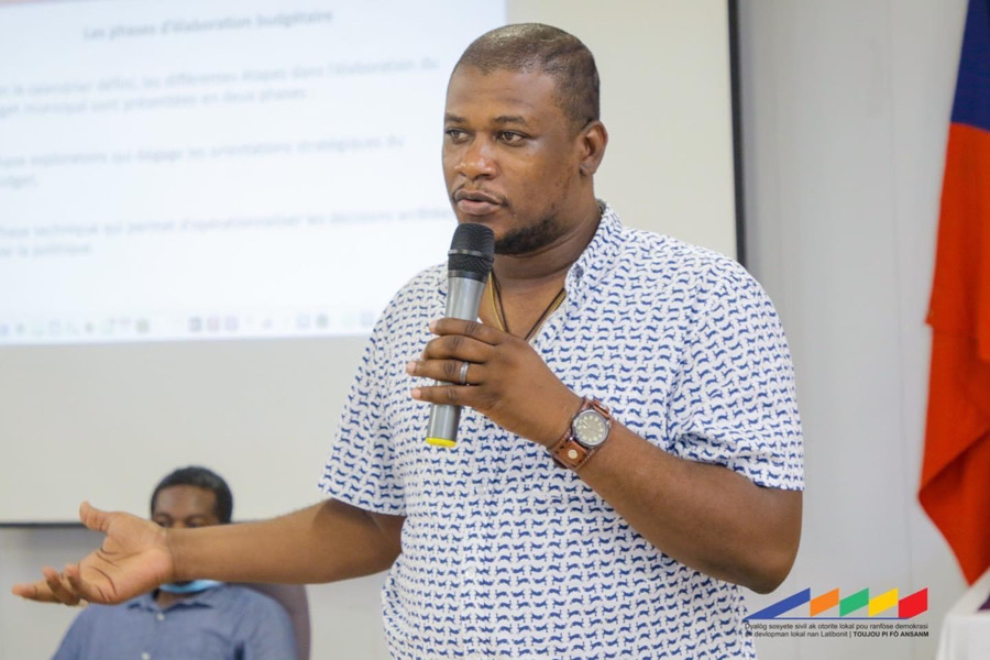 Libéré, le journaliste Edner Fils Décime témoigne