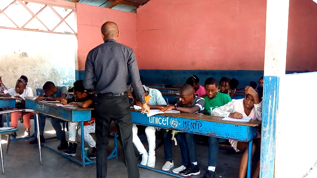 Beaucoup plus d'élèves retournent en classe cette semaine