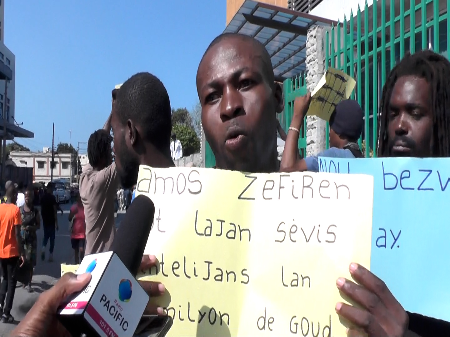 Sit-in contre la cherté de la vie et l’insécurité devant le ministère de l’Intérieur