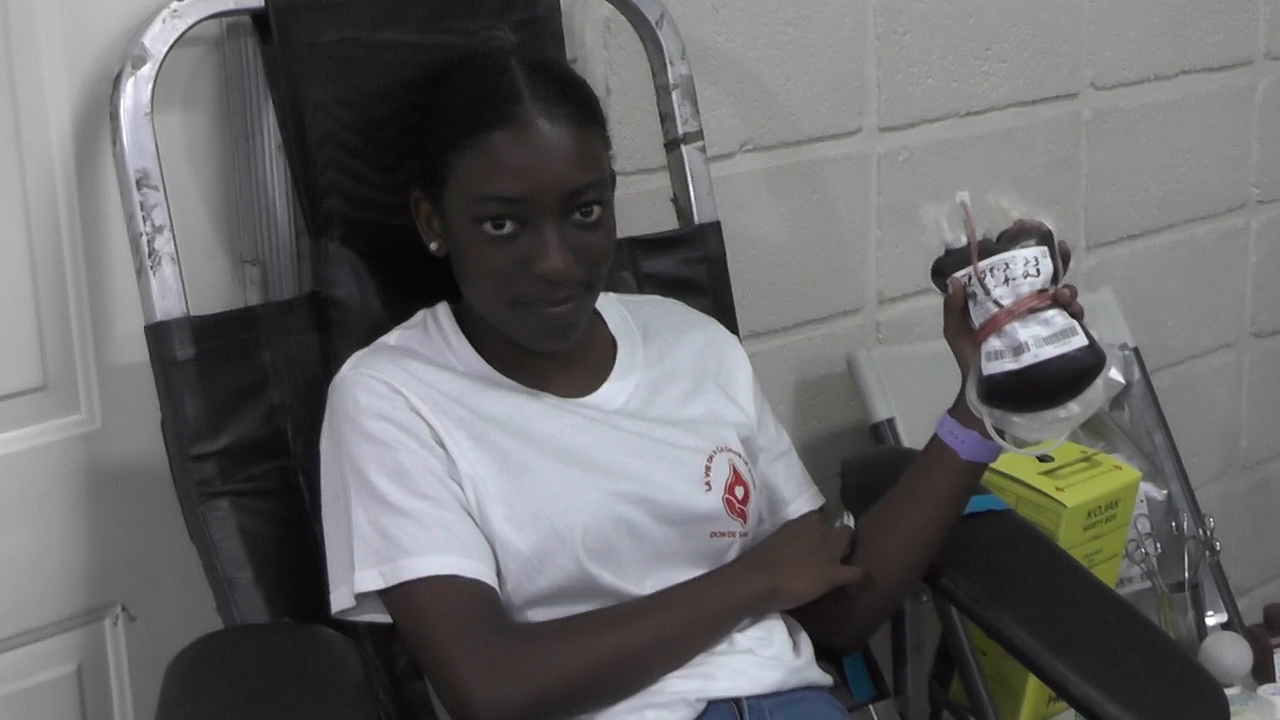 Les étudiants en troisième année de médecine de l’Université Notre Dame d’Haïti mettent à l’honneur les donneurs de sang