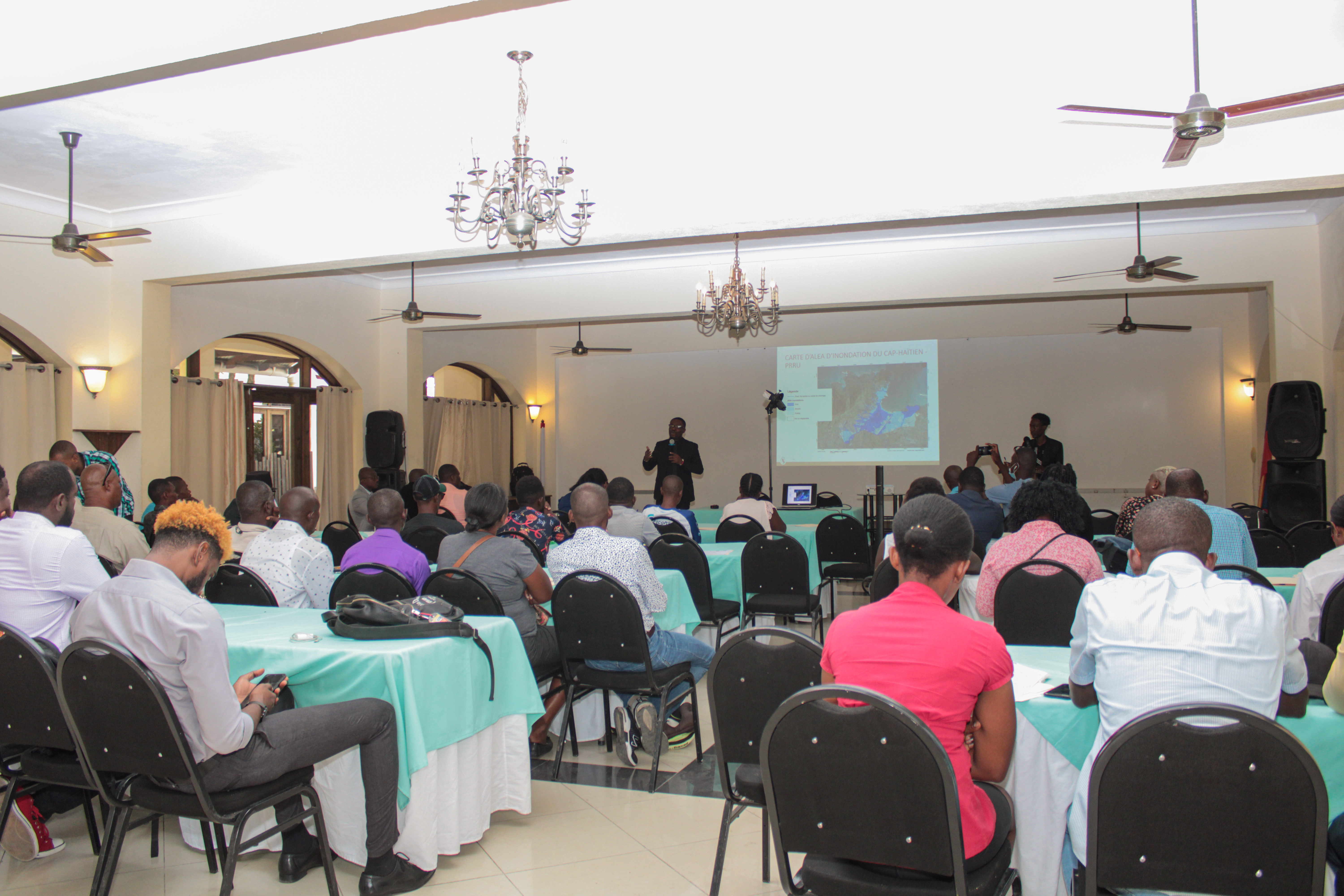 Atelier sur le rapport de lancement du plan directeur de mitigation des risques d’inondation