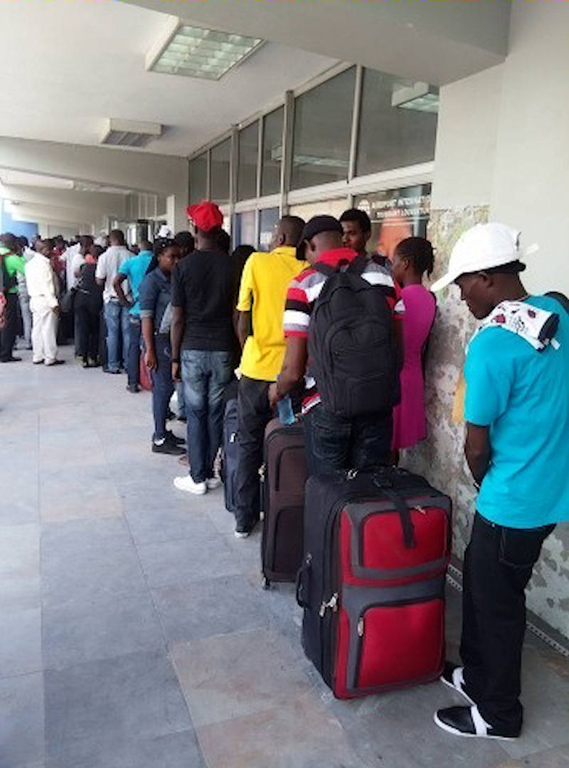 Les Haïtiens veulent partir à tout prix