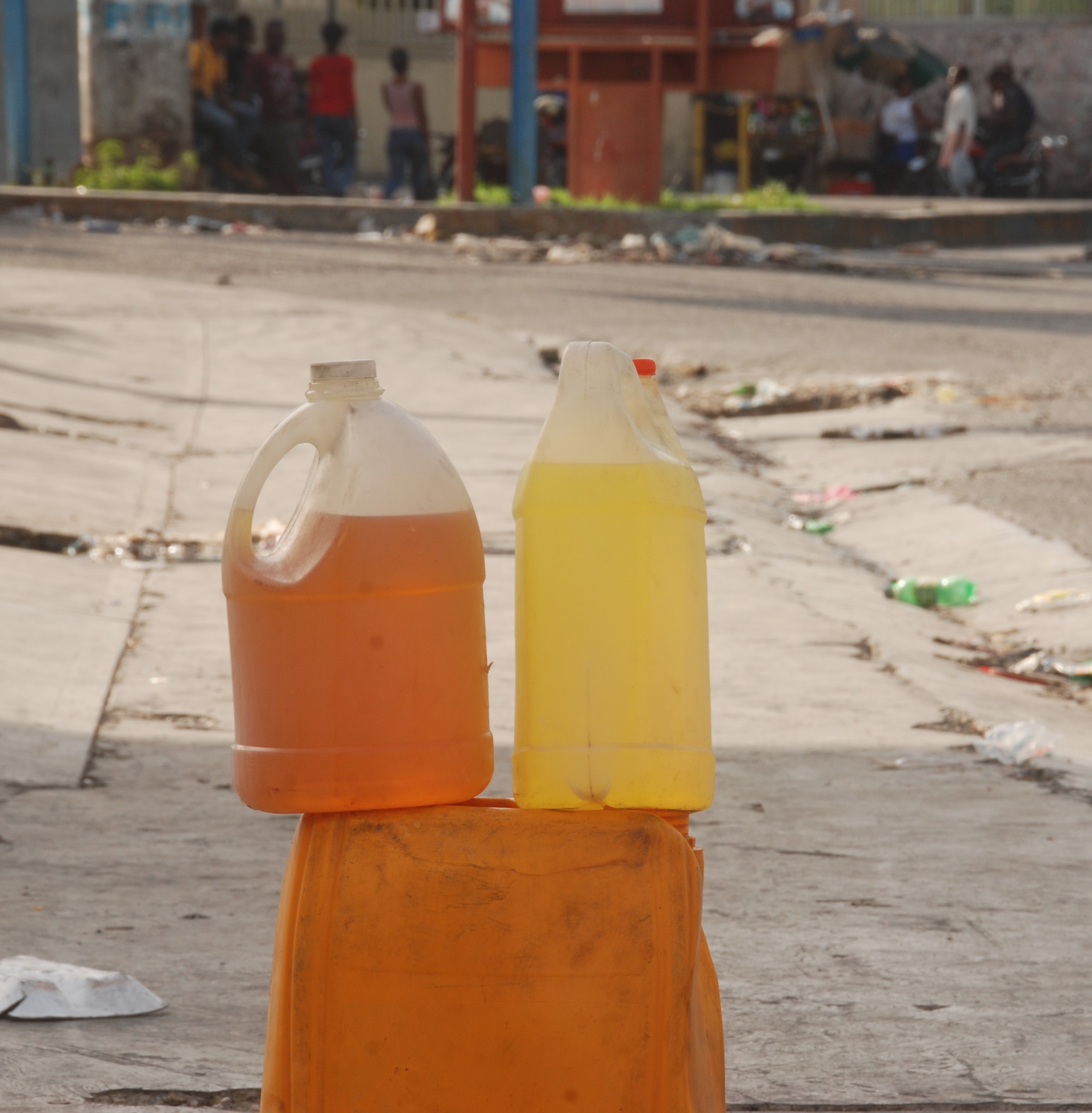 Le gallon de gazoline s’échange à 1 500 gourdes sur le marché informel