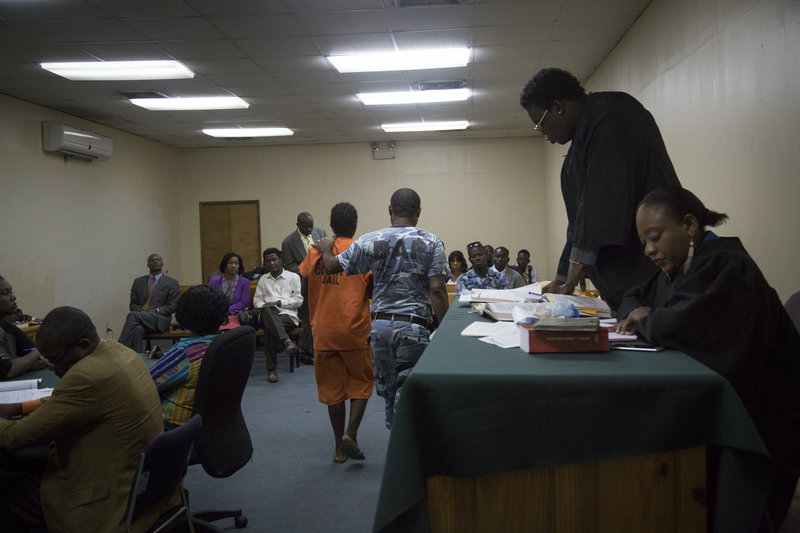 « Treize des dix-huit juridictions du pays ont réalisé des audiences sans jury », révèle le RNDDH