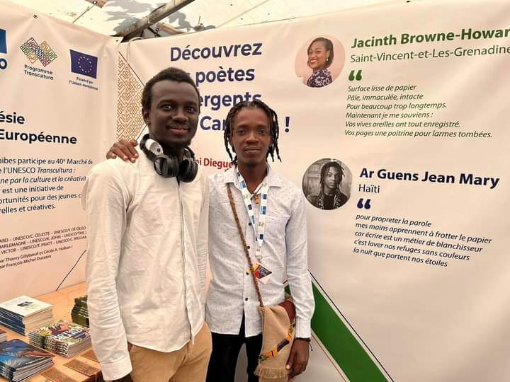 Le jeune poète haïtien Ar Guens Jean-Marie était au Marché de la poésie à Paris