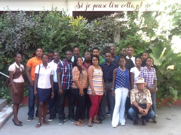 Haïti: 21 thèmes présentés en créole haïtien sur l’entrepreneuriat en radio-télé et vidéoconférence
