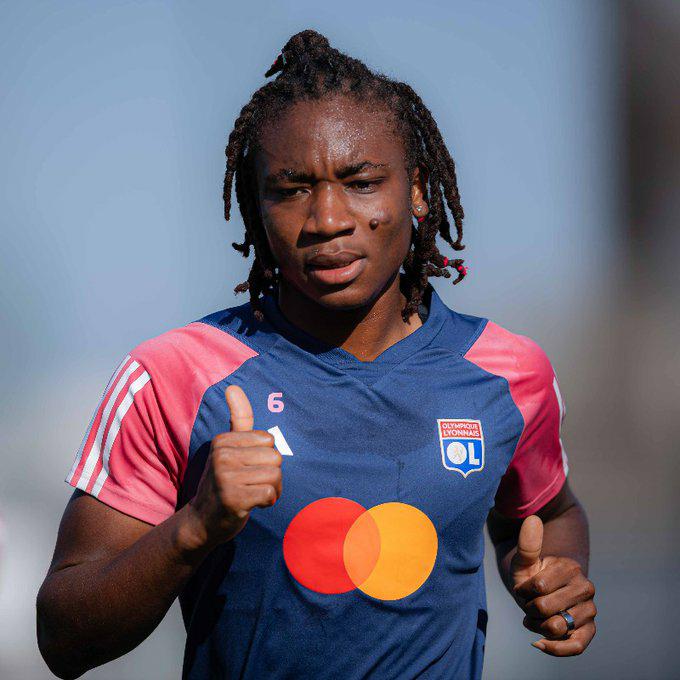 La mégastar haïtienne Corventina, opérée au genou, sera absente des terrains pendant plusieurs semaines !