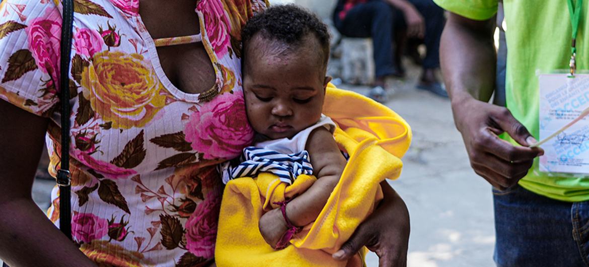 Il est urgent de protéger les enfants d’Haïti, plaide une experte de l’ONU