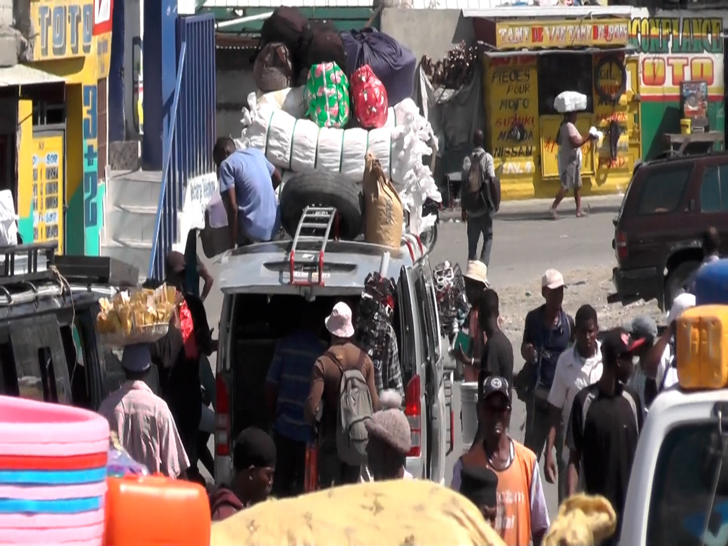 La violence en hausse à Port-au-Prince, l'exode vers les provinces s'intensifie