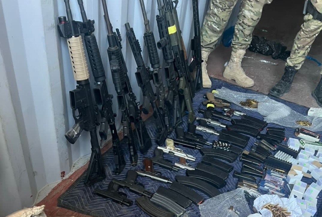 Cap-Haïtien : arrestation d’un agent douanier pour trafic d’armes