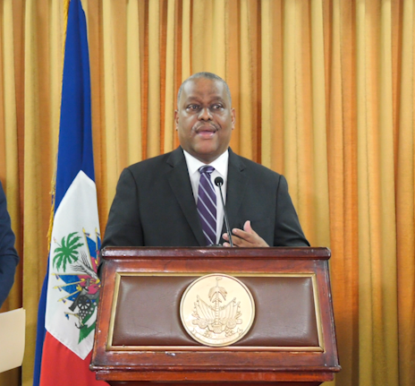 Garry Conille officiellement investi dans ses fonctions de Premier ministre