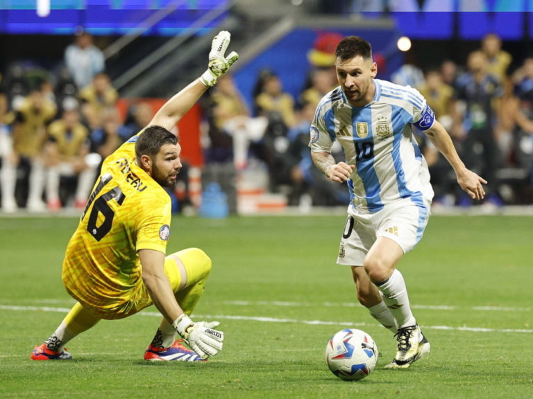 L'Argentine commence par une victoire