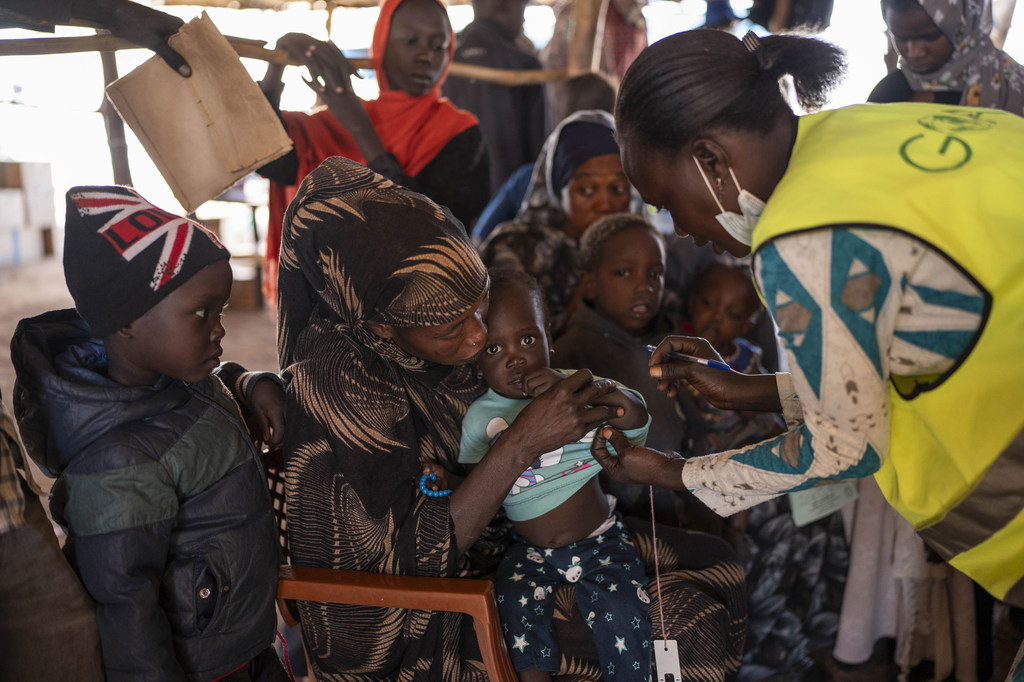 Journée mondiale humanitaire : l’ONU dénonce un record inadmissible de violences contre les humanitaires