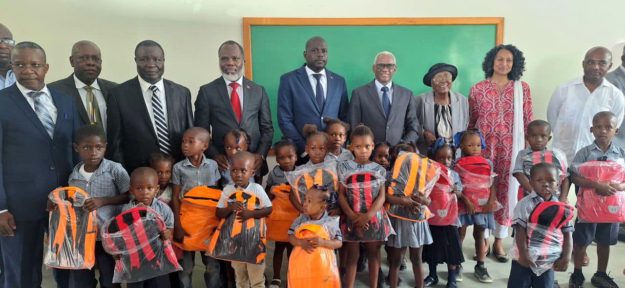 Lancement officiel de la nouvelle année scolaire autour du thème « restaurer l'autorité de l'école »