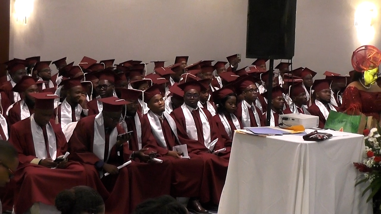 Cérémonie de remise des diplômes de la promotion « Kairos » du Canado-Technique