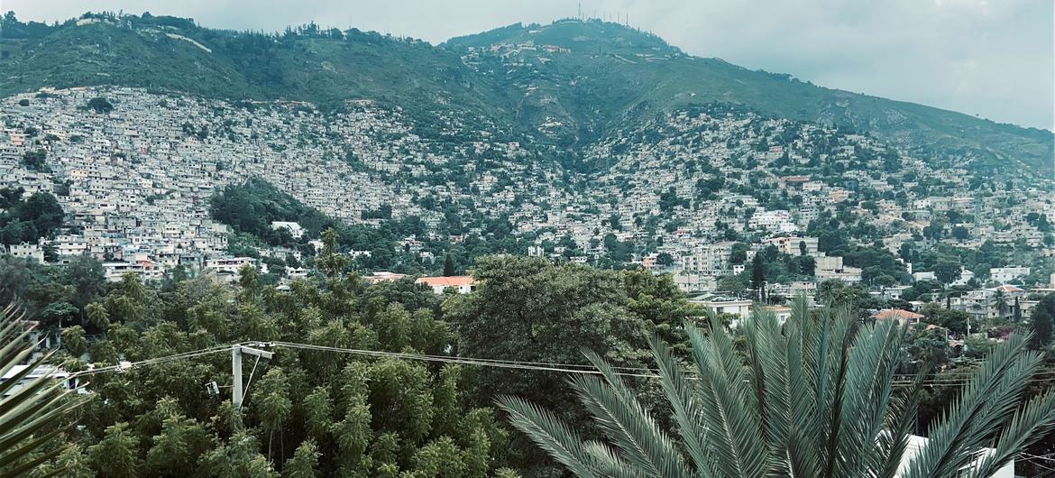 Haïti : alors que les gangs violents étendent leur emprise, l'ONU s'engage à rester