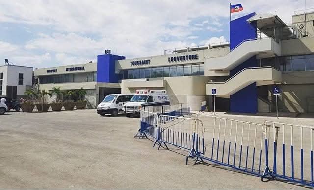 La FAA maintient l'interdiction des vols commerciaux vers Port-au-Prince jusqu'en mars 2025