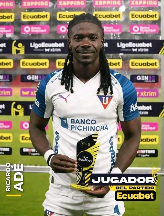 Ricardo Adé décisif et élu Homme du match avec la LDU Quito