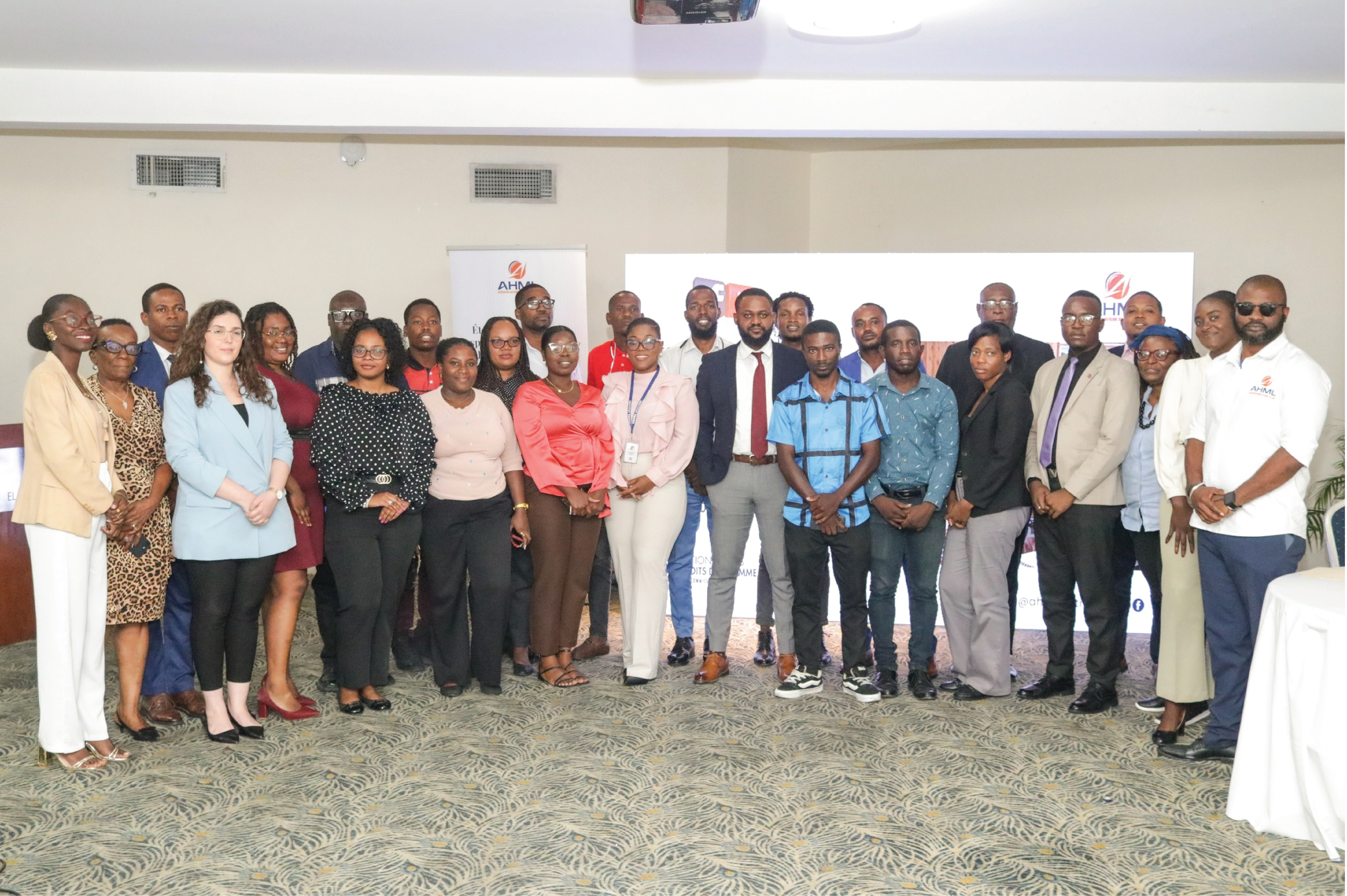 Pour une presse en ligne responsable:     l’AHML plaide pour une charte de bonne pratique pour les médias en Haïti