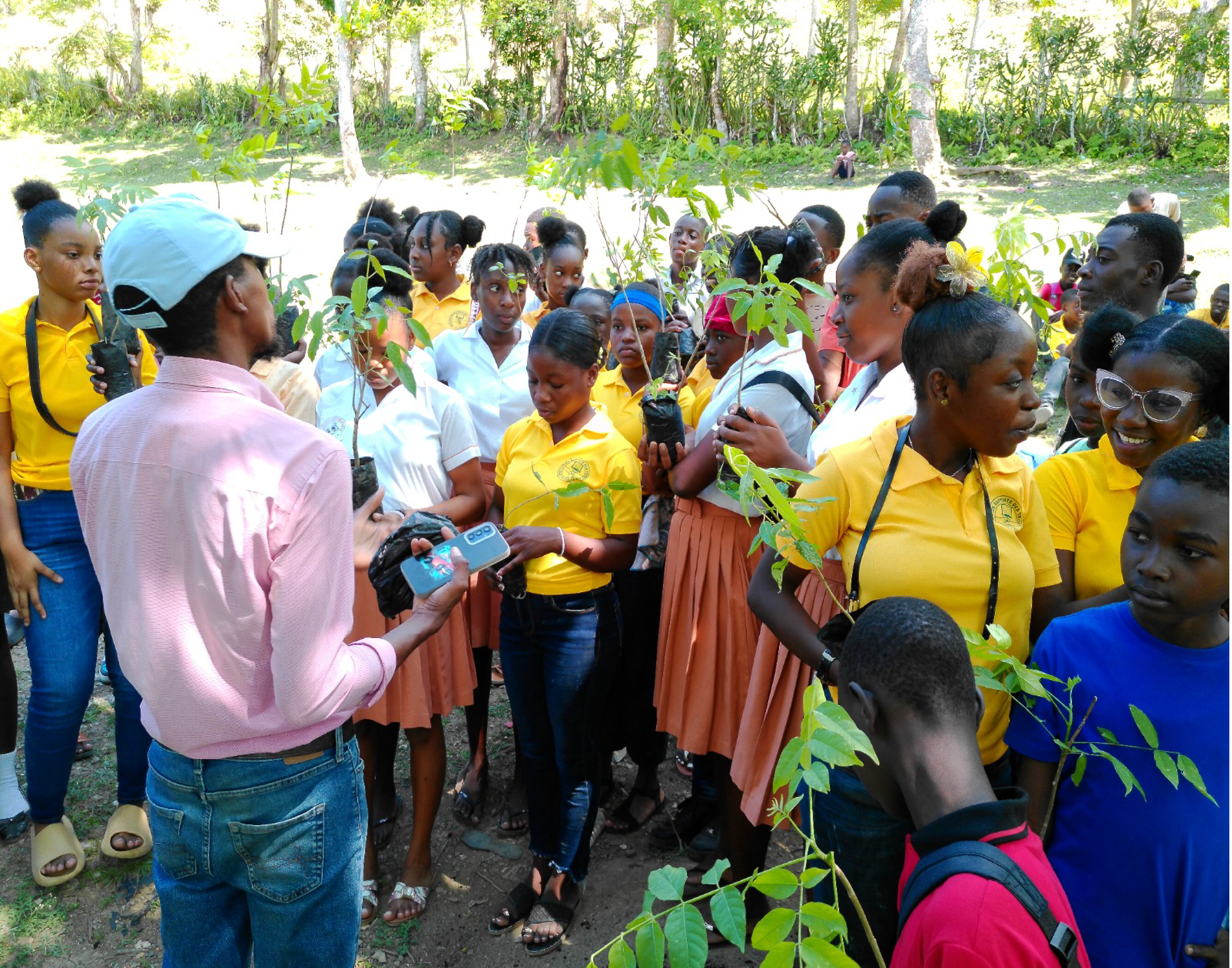 Mobilisation environnementale scolaire à Pilate pour le renforcement de la résilience climatique dans le cadre du projet Trois-Rivières