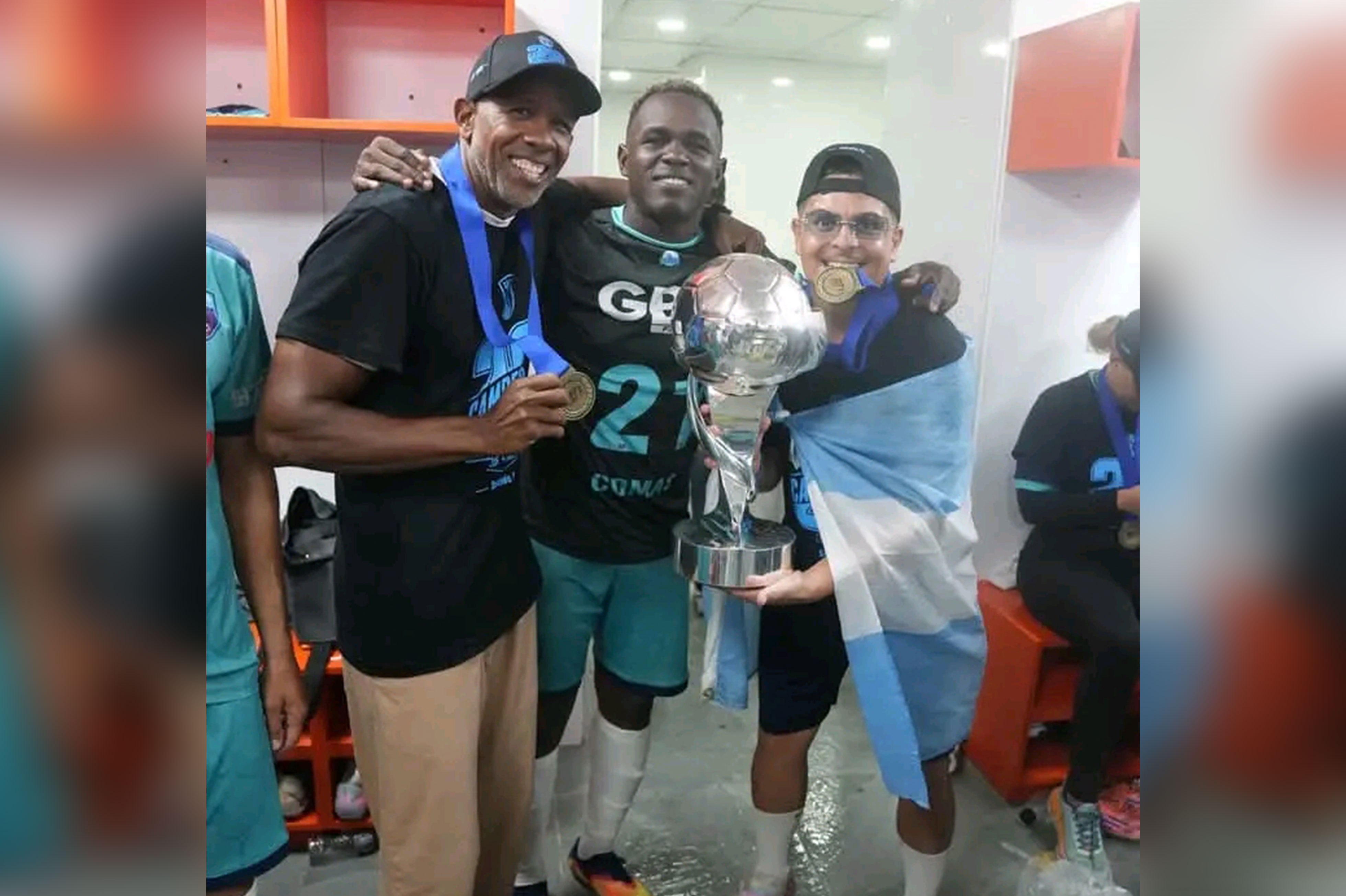 Jamesley Daniel et le Salcedo FC remportent le championnat dominicain !