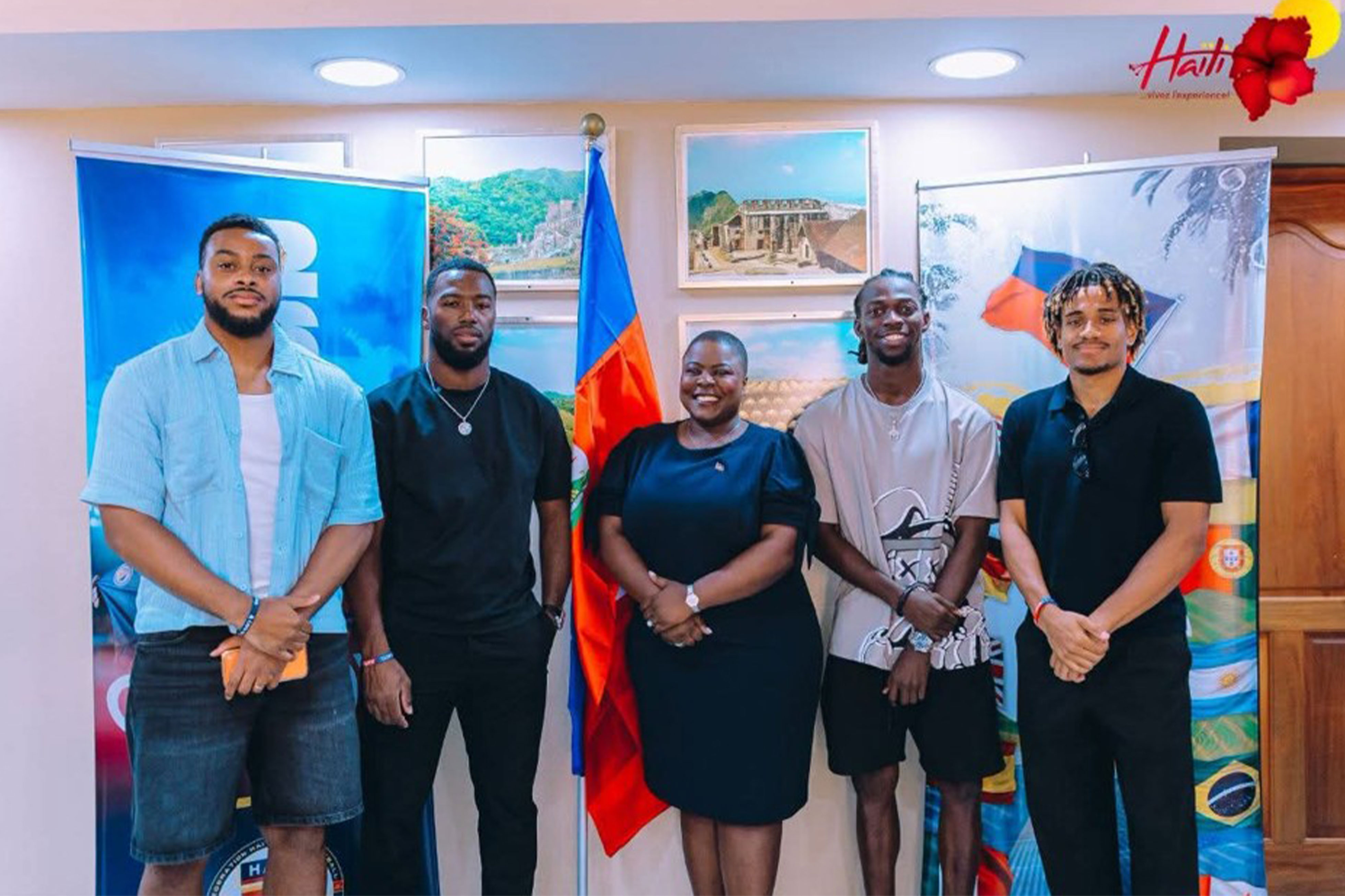  Duckens Nazon, Martin Expérience et Josué Duverger en visite en Haïti