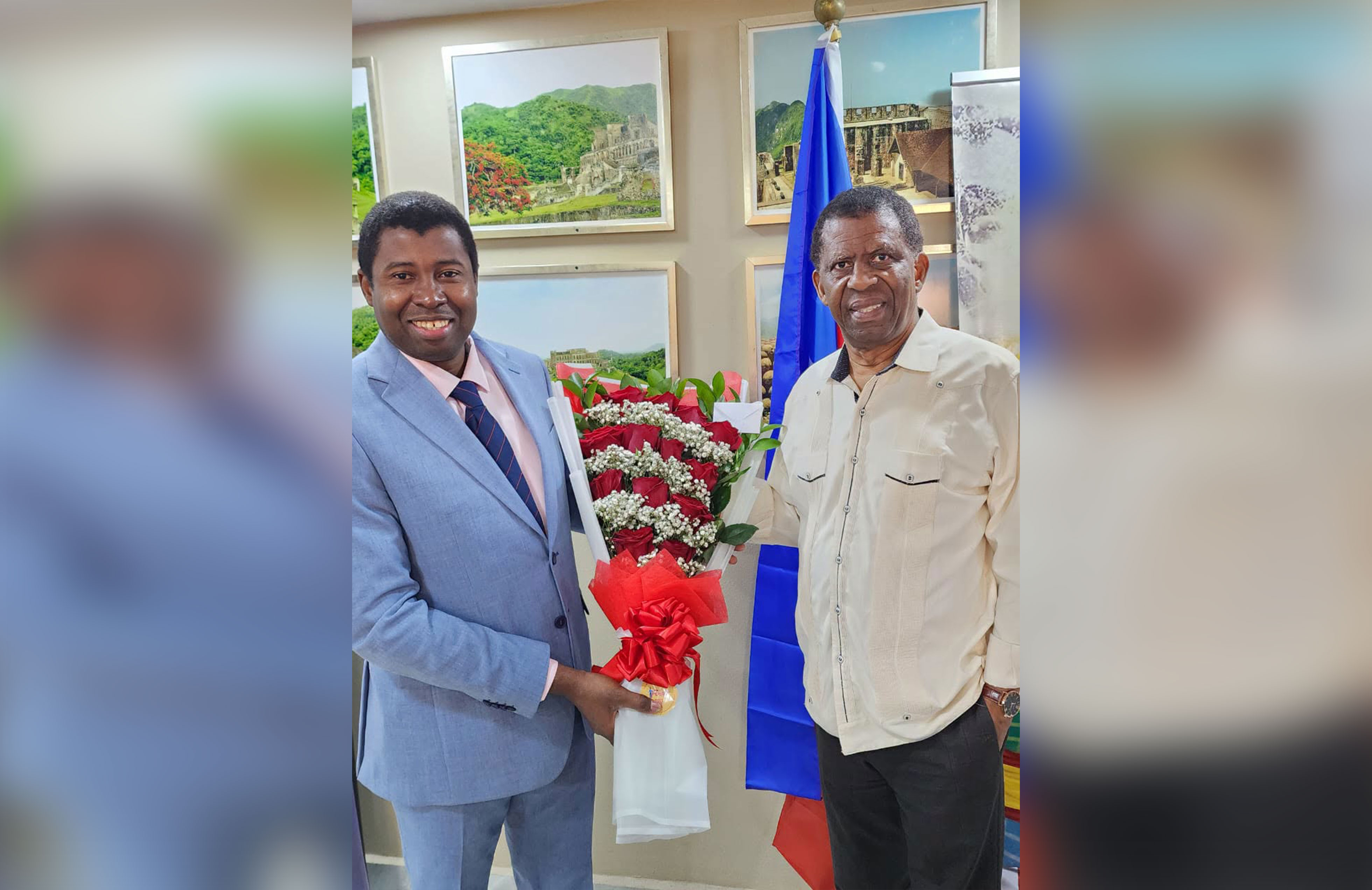 L'Université d'État d'Haïti accueille l’écrivain Dany Laferrière pour une causerie autour de « l’enfance d’un écrivain »