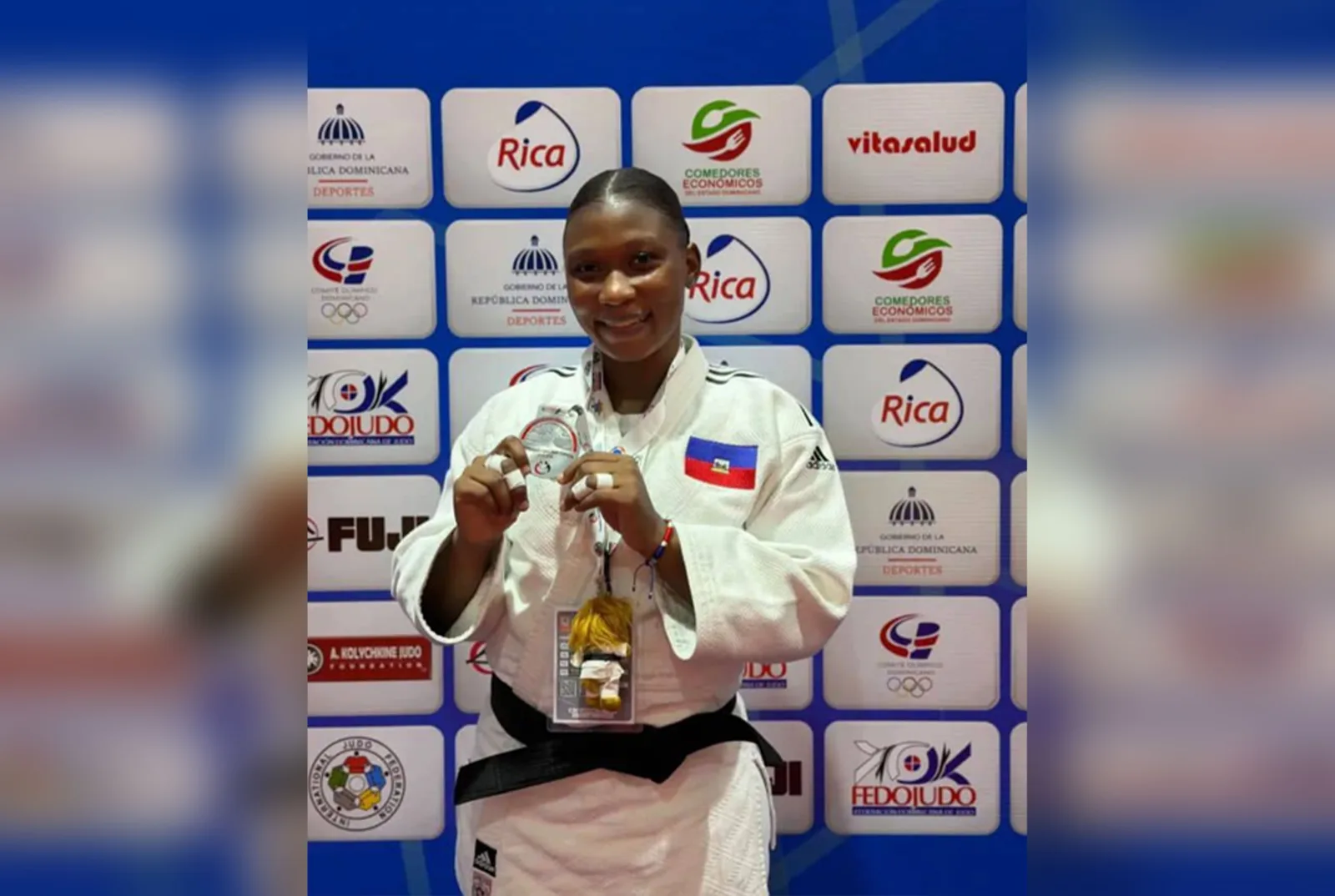 Jennifer Étienne décroche la médaille d’argent à Santo Domingo