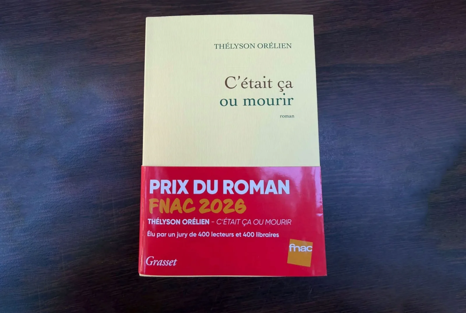 Thélyson Orélien couronné par le Prix du Roman Fnac 2026 avec C’était ça ou mourir