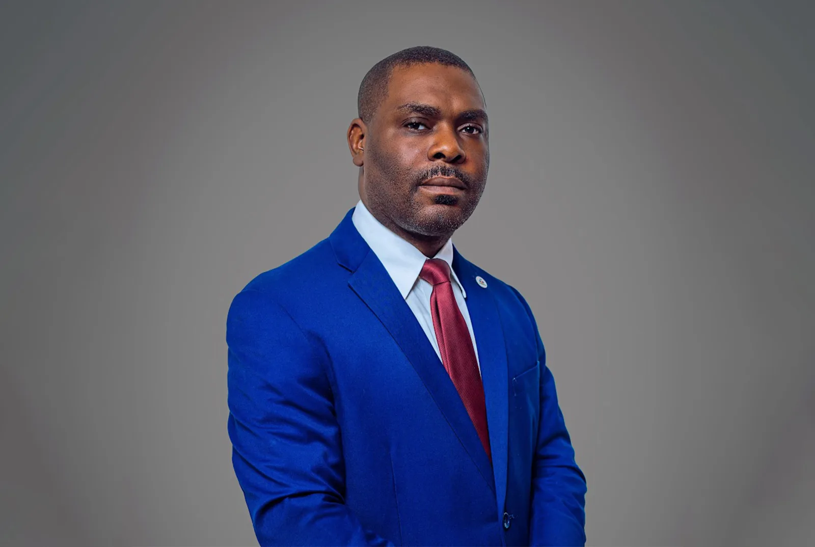 Maxo Joseph : Premier candidat à la présidence à faire le dépôt de ses pièces au BED Ouest I