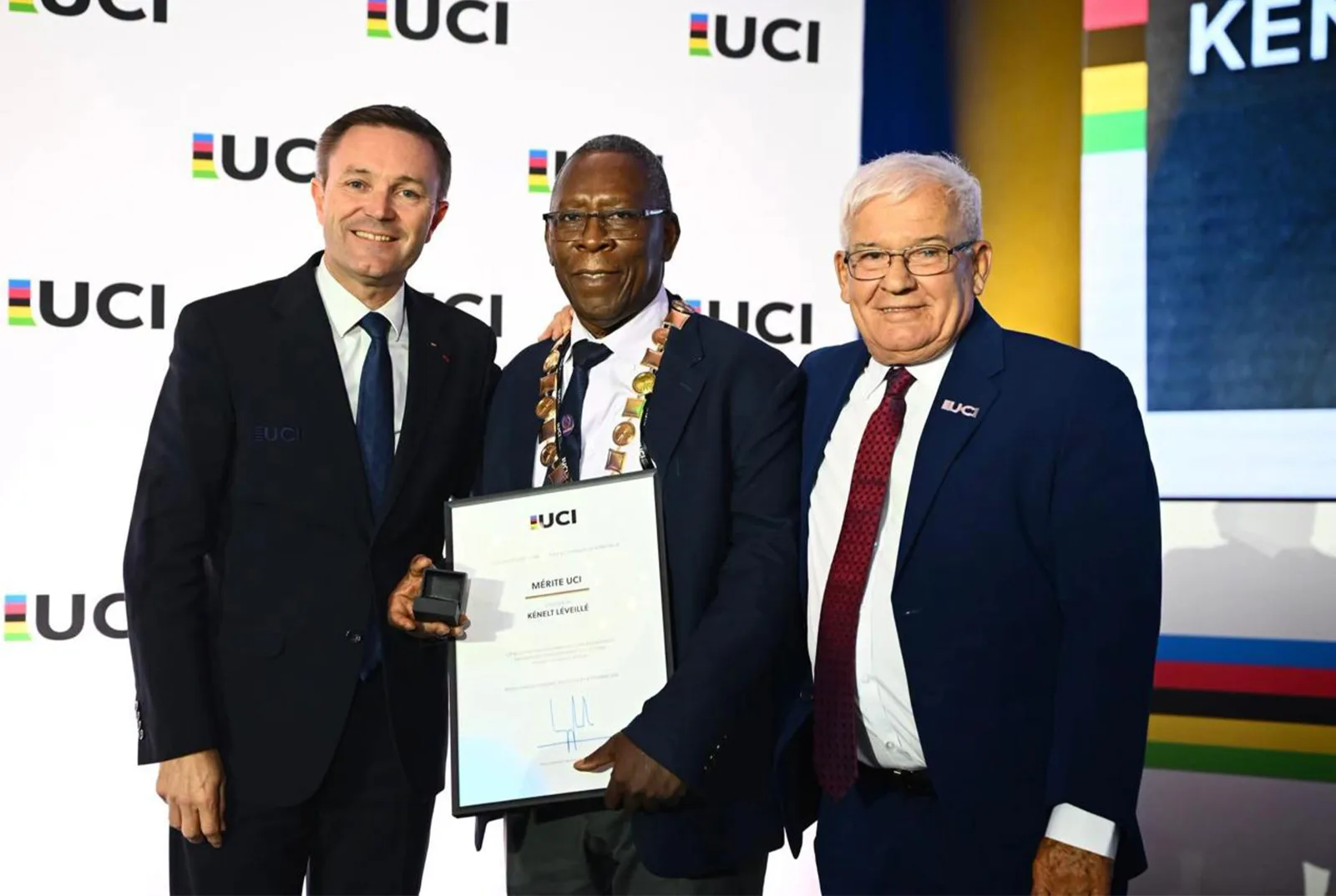 L'UCI rend un hommage vibrant au combat de Kenelt Léveillé pour le cyclisme haïtien !